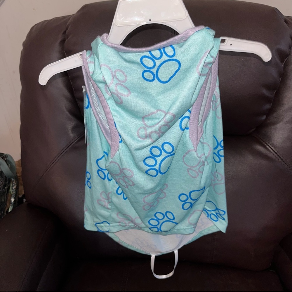 NWT Top Paw Aqua Blue Dog Shirt Pawprints Size XL Dog Outfit Cute Comfy
